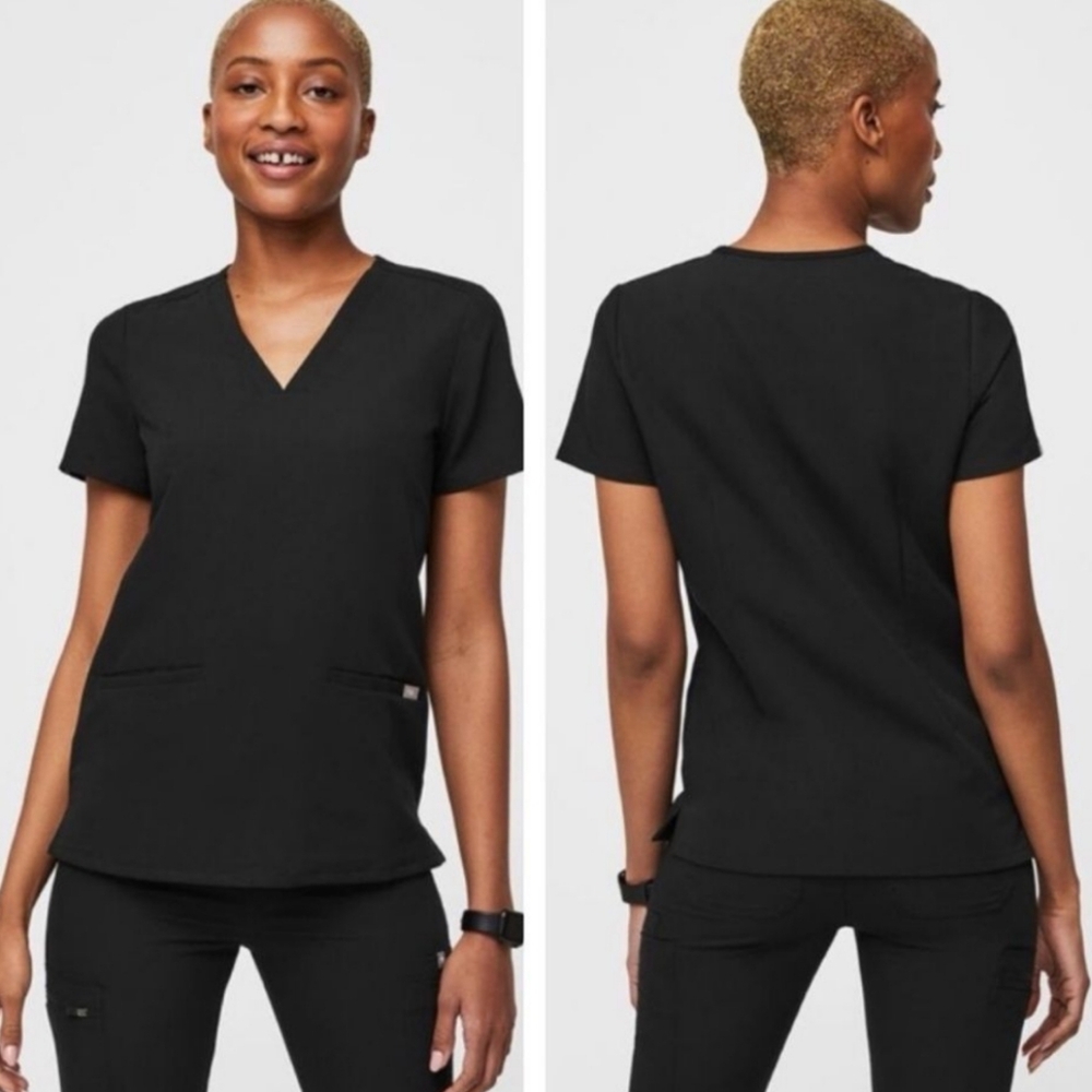 Figs Scrub Top, two pocket front,  black, size small